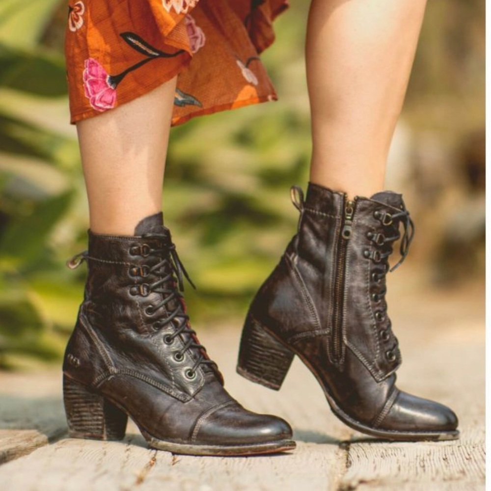 Free People Brooklyn Lace Up Ankle Boots Size 9 in Black Rustic by Bed Stu
